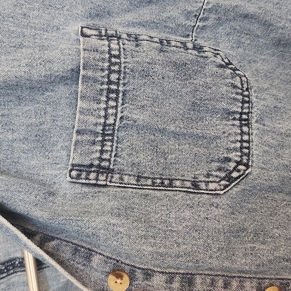 Vintage Woolrich Denim Shirt, Small - Picture 3 of 8